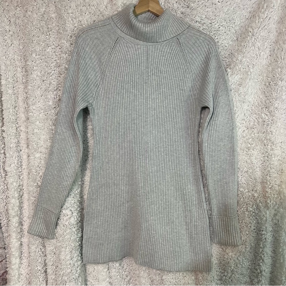 White House Black Market turtle neck lightweight sweater.